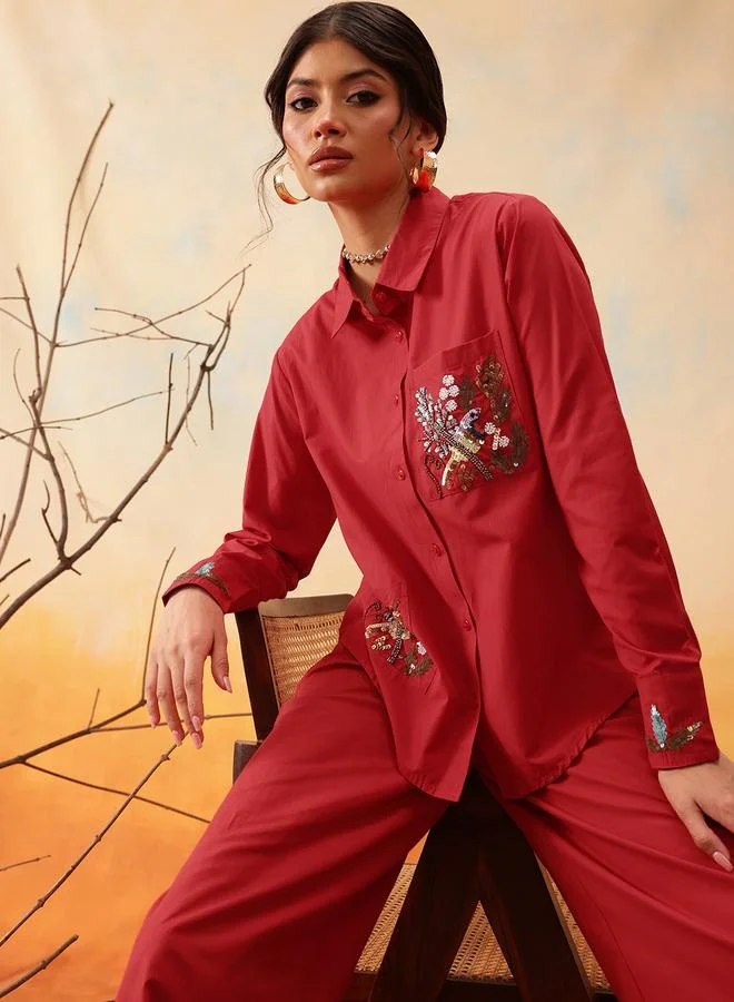 STREET 9 طقم قميص وبنطلون مزين بالخرز أحمر من ستريت