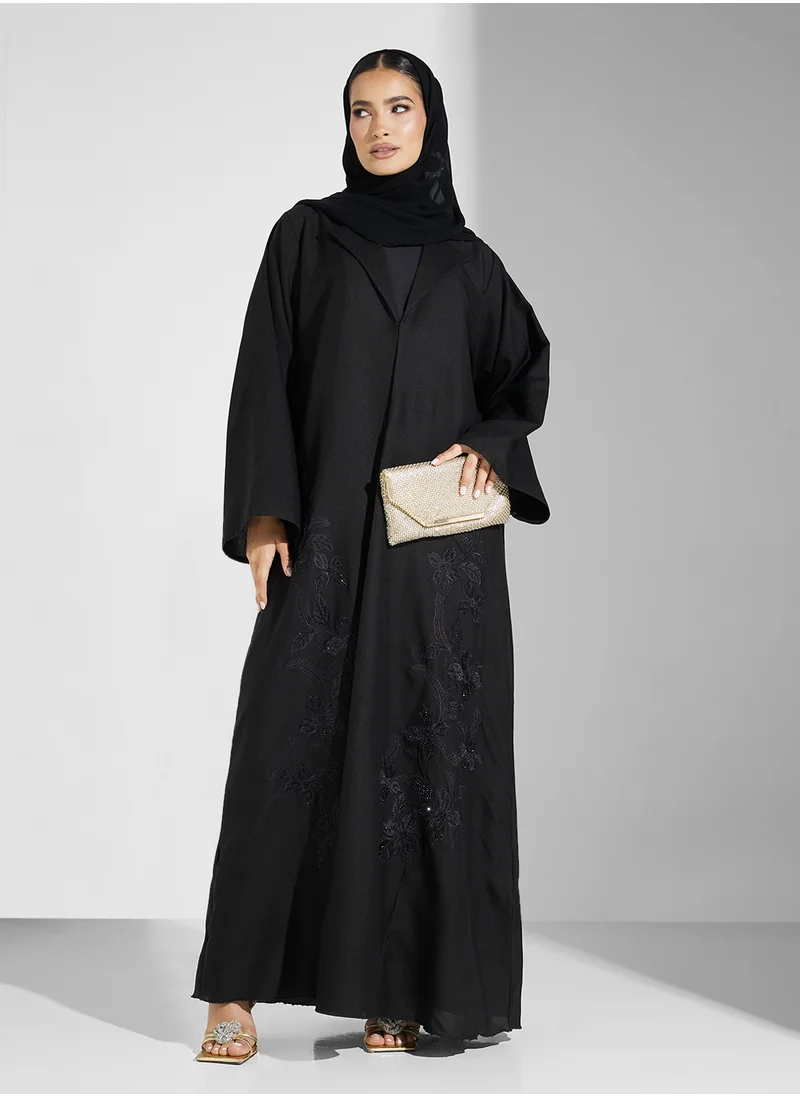 hayas closet Collar Neck Embellished Flared Sleeve Abaya