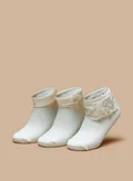 Barefeet White