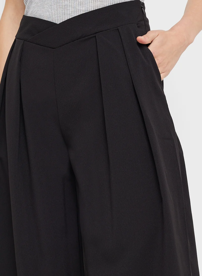 ELLA Front Pleat Detailed Pants