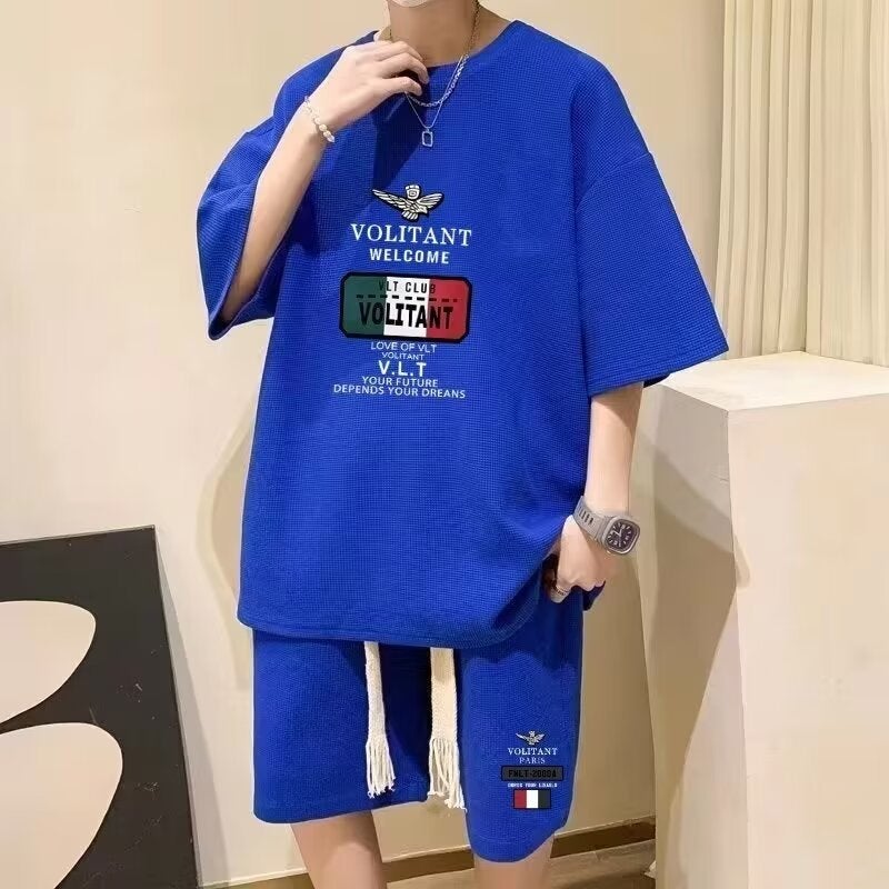 بدلة رياضية غير رسمية جديدة صيفية للرجال قميص بأكمام قصيرة علامة تجارية عصرية شورتات بخمسة نقاط فضفاضة على طراز هونغ كونغ مجموعة من قطعتين باللون الأسود - Image 3