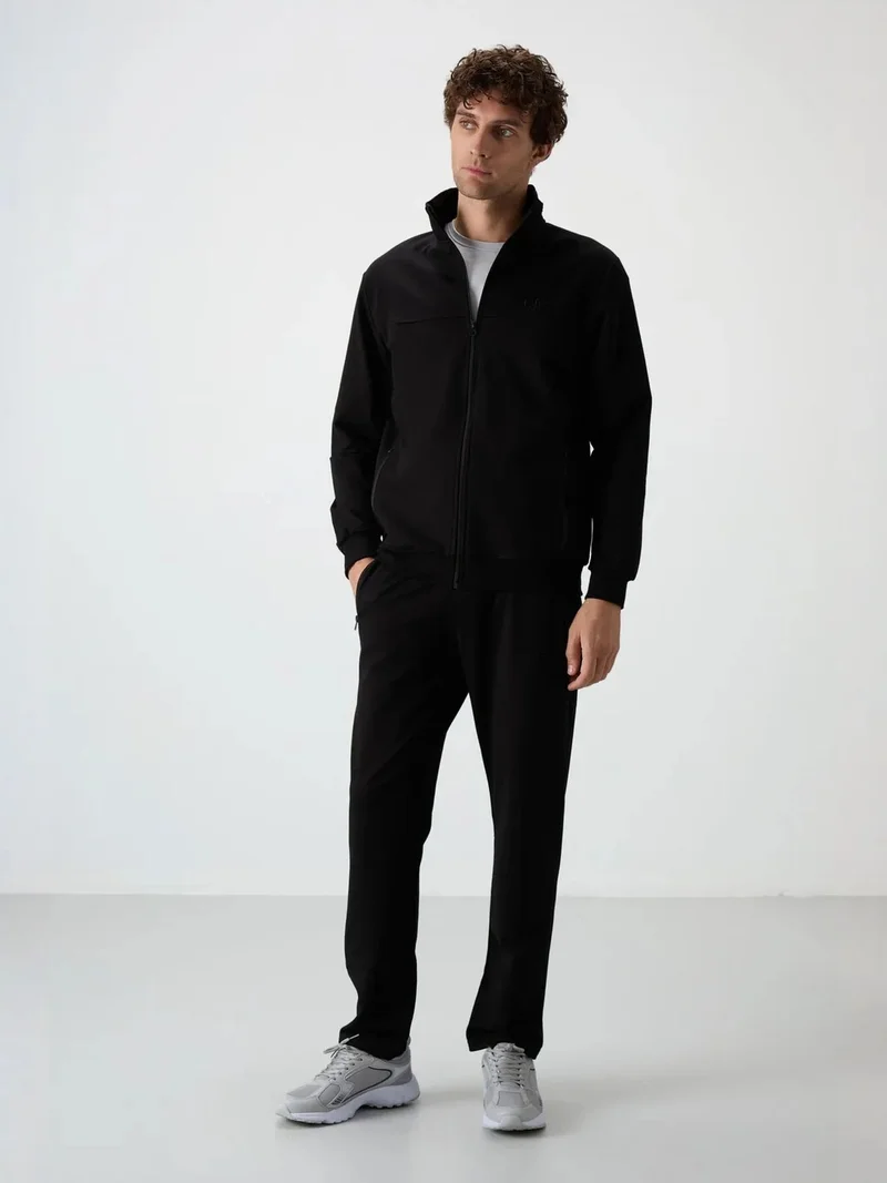 تومي لايف TOMMY Men's Knit Fleece Sweatshirt And Pants Set