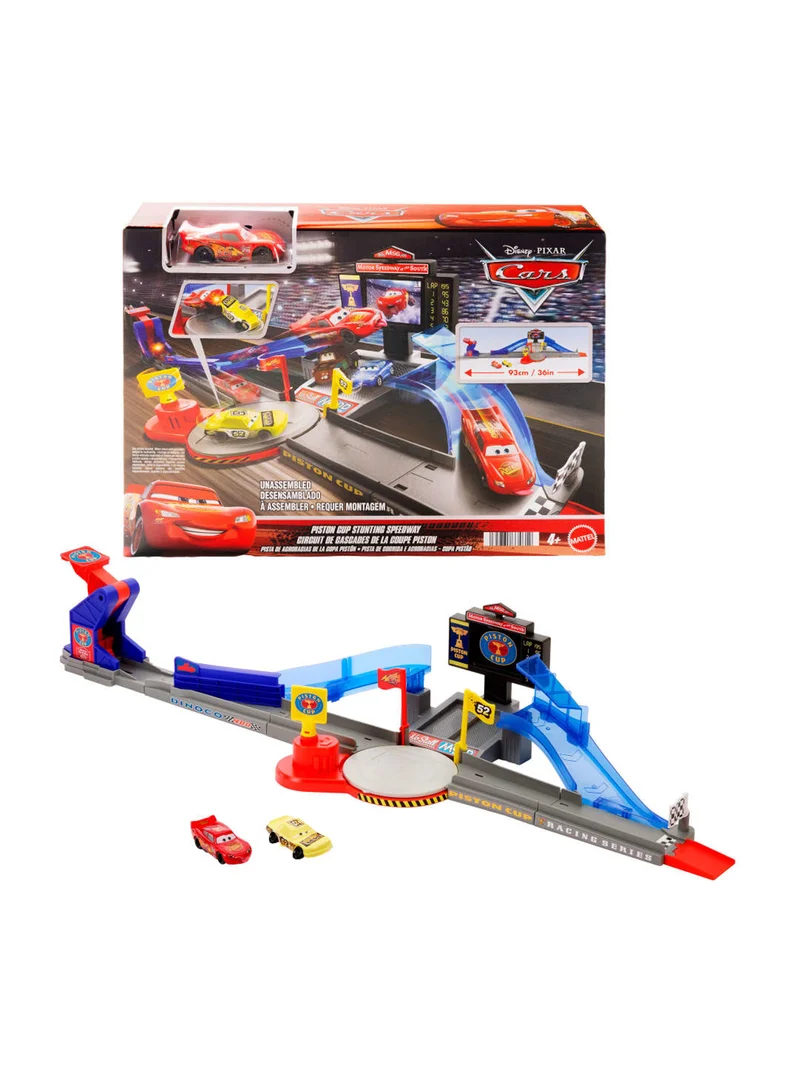 ديزني Cars Playset & Toy Car, Tongue-Out Lightning McQueen & Crushed Car, Piston Cup Stunting Speedway Track Set Includes