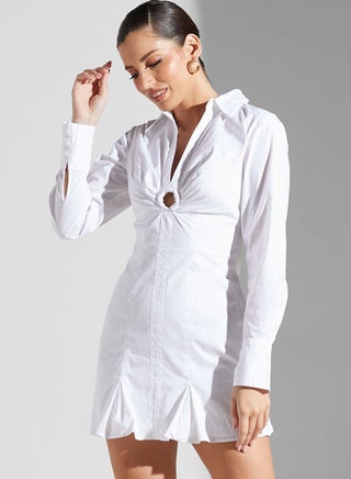 Plunge Neck Shirt Dress - pzsku/Z82C56A09F8E72AE1D079Z/45/_/1698926333/fe77c544-ae8a-47d7-a1c5-eaff87bfec13
