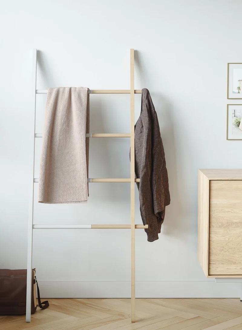 UMBRA Hub Blanket Decorative Ladder