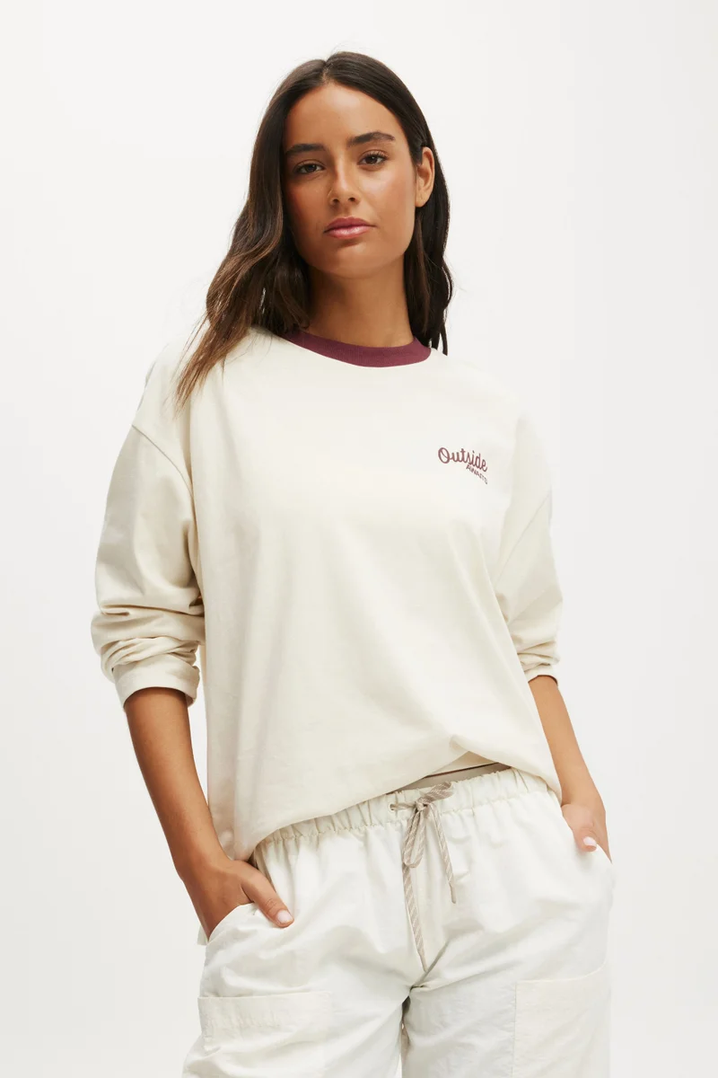 Body Long Sleeve Graphic Crew