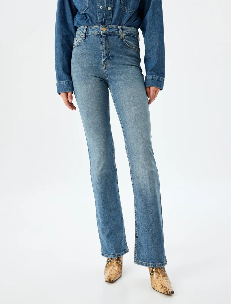 KOTON Low Waist Flare Leg Slim Fit Buttoned Pocket Jeans - Flare Jeans
