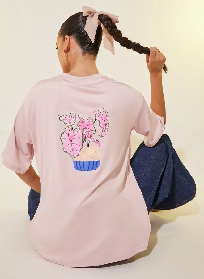 تايك تو تيشيرت بطباعة جرافيك بياقة دائرية