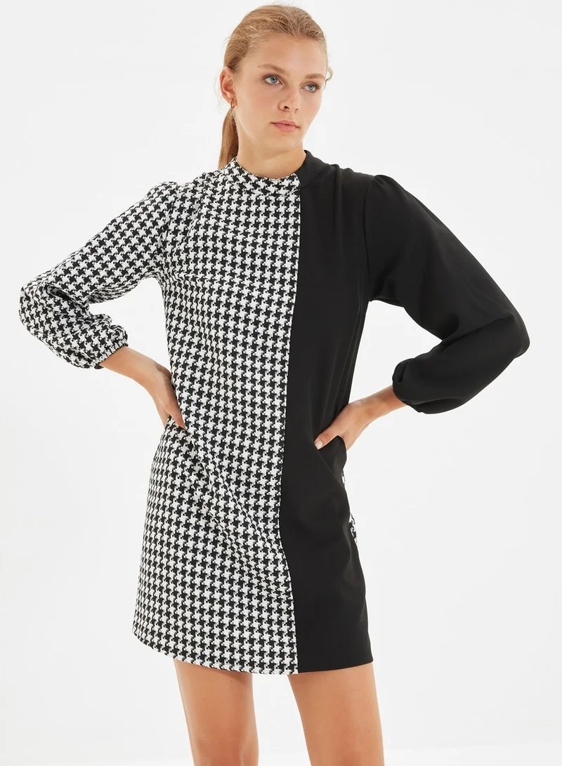 ترينديول فستان بأكمام منفوخة متعدد الألوان