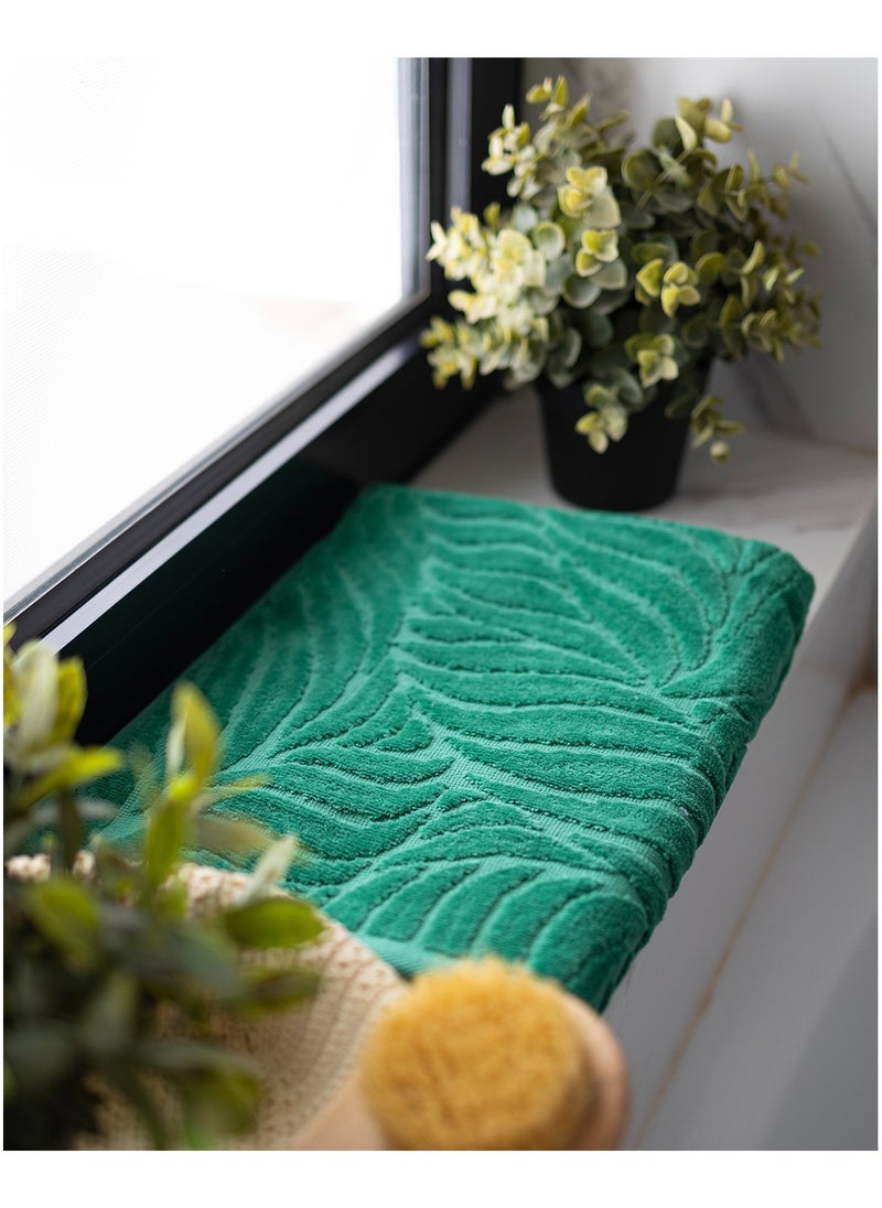 More cottons Vine Towel 550 Gsm  - Image 2