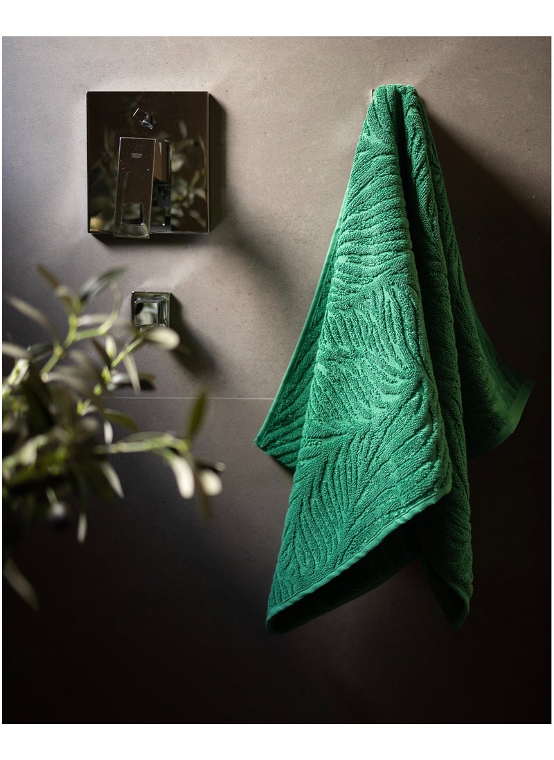 More cottons Vine Towel 550 Gsm  - Image 3