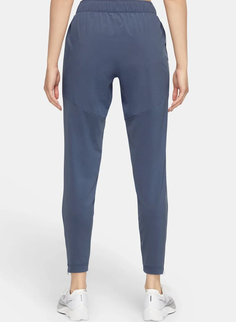 Nike Dri-Fit Essential Sweatpants