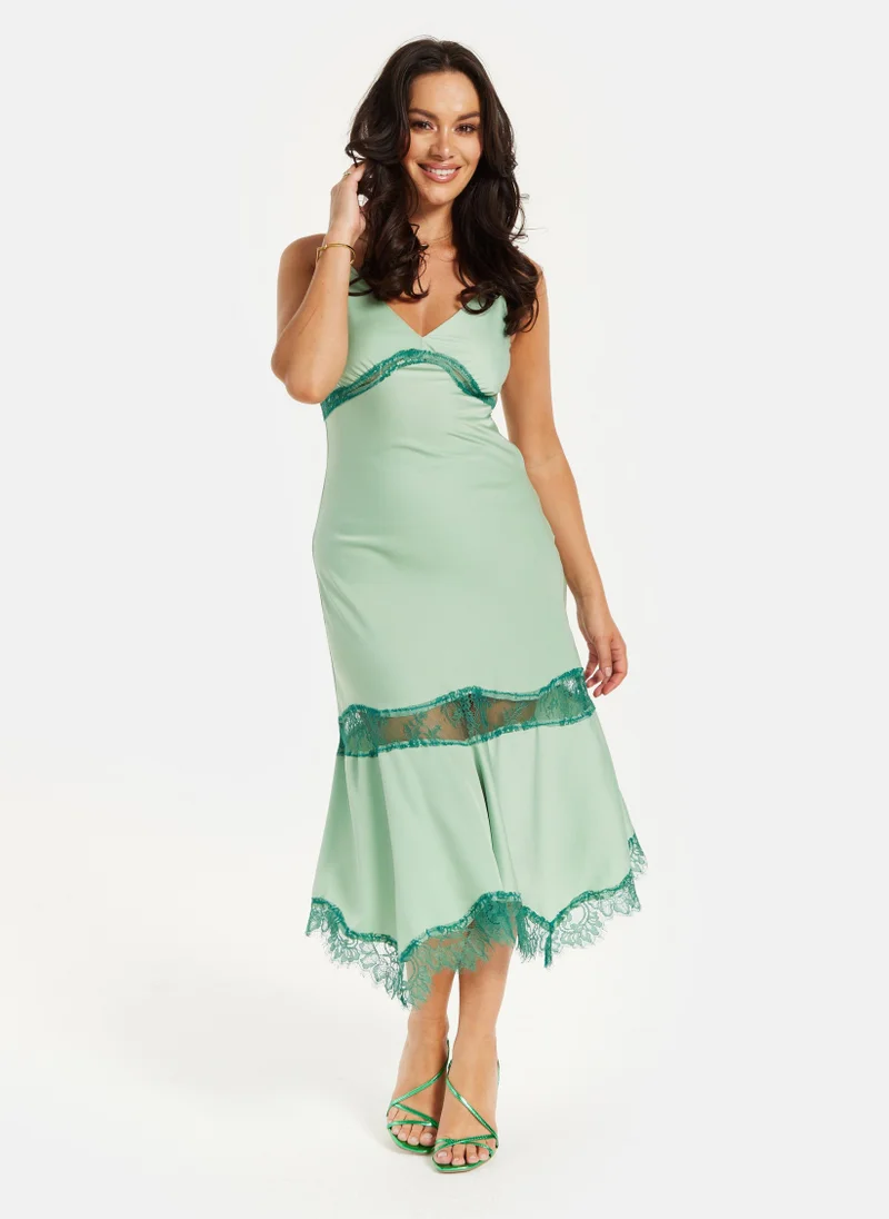 Liquorish CONTRAST LACE DETAILED STRIP MIDI DRESS