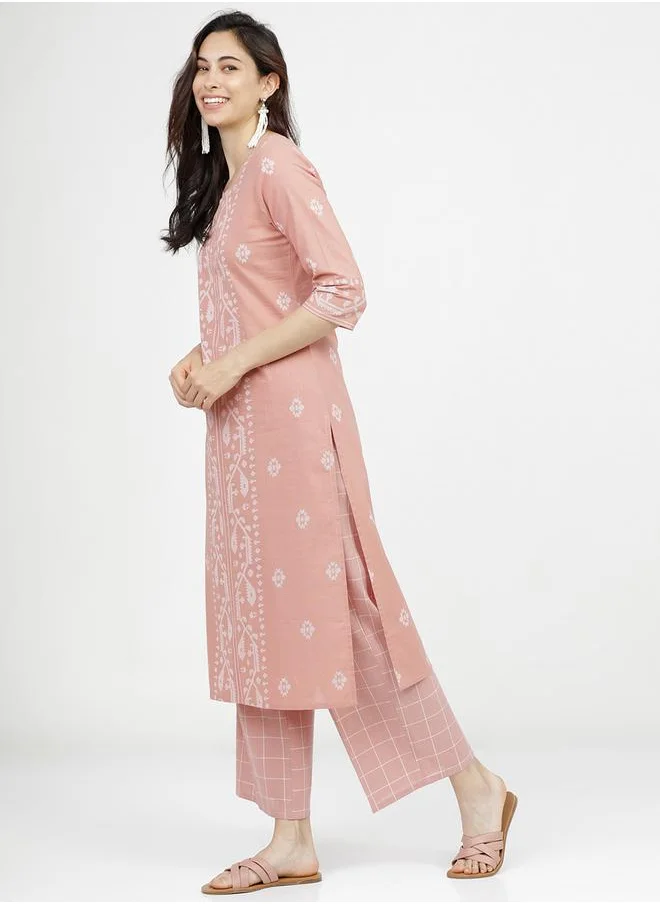 فيشود Women Peach-Coloured Ethnic Motifs Printed Kurta by Styli