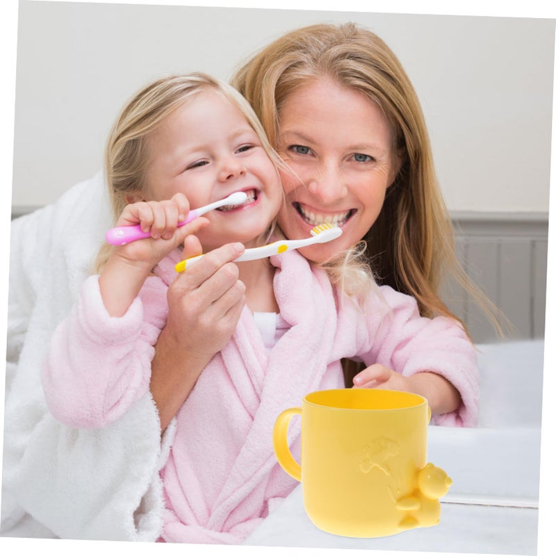 2Pcs Cute Bear Design Toothbrush Cups Portable Mouthwash Cups Random Colors Bathroom Rinsing - Image 5