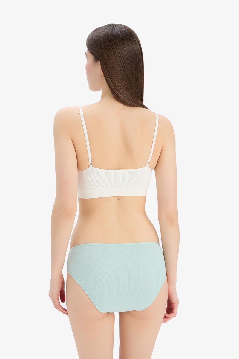DeFacto Woman Fall in Love Removable Padded Seamles Bra - Image 2
