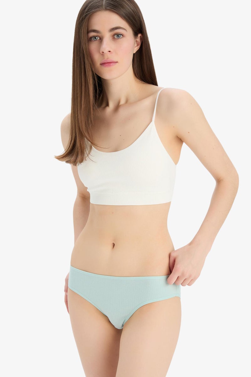 DeFacto Woman Fall in Love Removable Padded Seamles Bra - Image 1