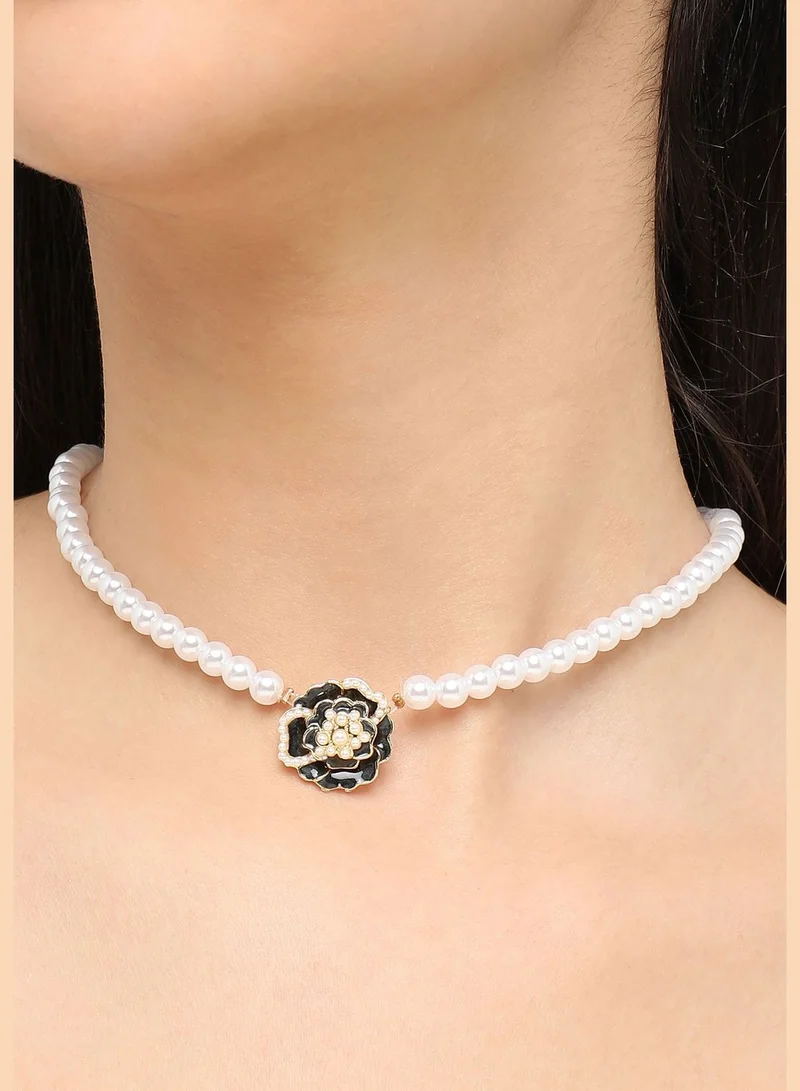 SOHI Gold Plated Pearls Casual Necklace For Women