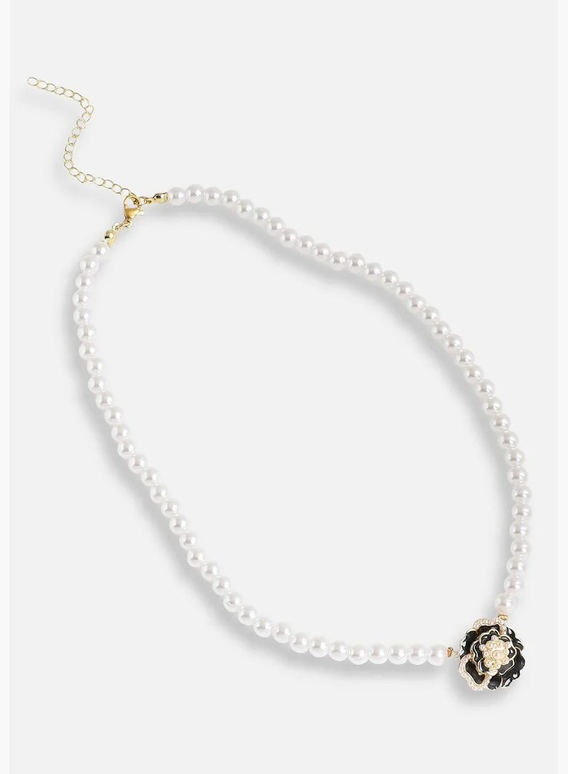 SOHI Gold Plated Pearls Casual Necklace For Women
