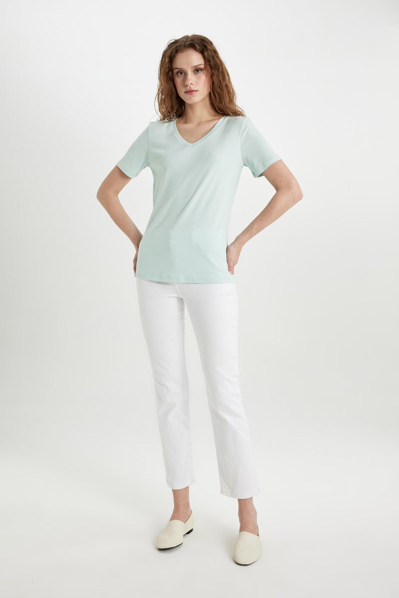 DeFacto Woman Slim Fit V Neck Ribbed Basic T-Shirt - Image 3