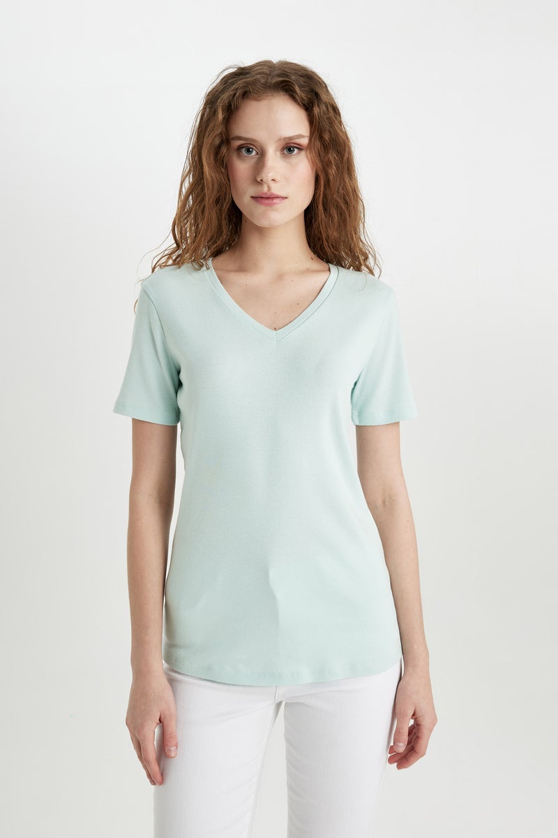 DeFacto Woman Slim Fit V Neck Ribbed Basic T-Shirt - Image 4