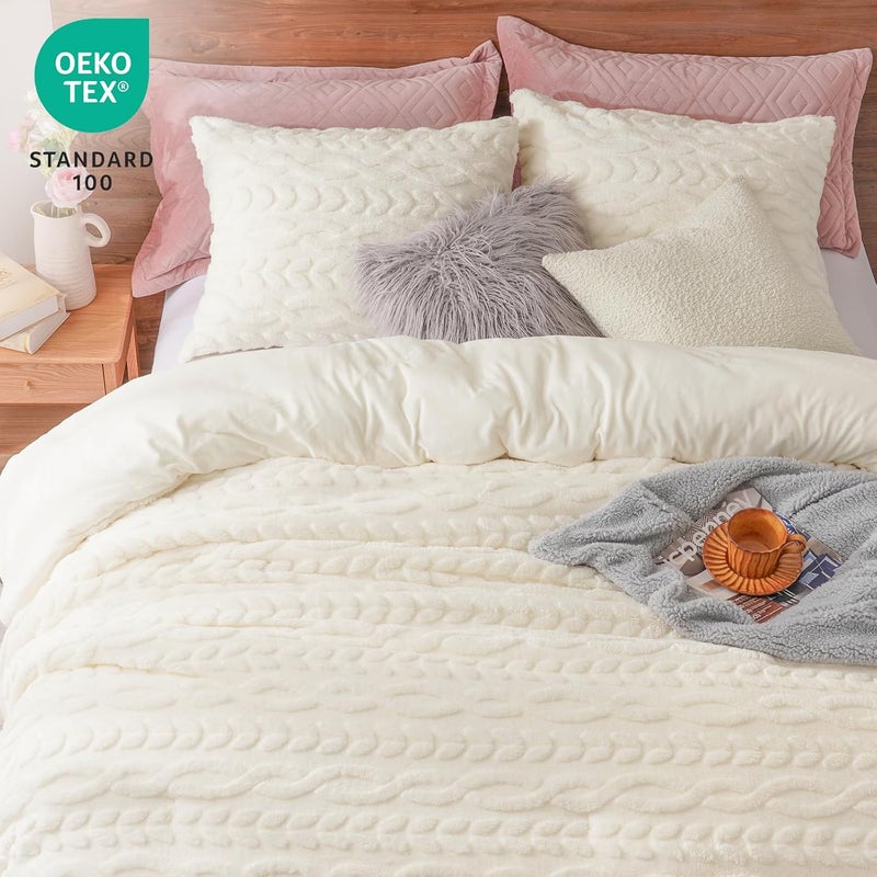 PHF 3 Piece Fluffy Sherpa Fleece Queen Comforter Set, Warm Fuzzy Soft Bedding for Winter, 3D Tufted Flannel Plush Shaggy Bed Set, Set includes 1 x 230cm x 230cm Comforter and 2 x 50cm x 65cm Pillowcases, Cream - Image 4