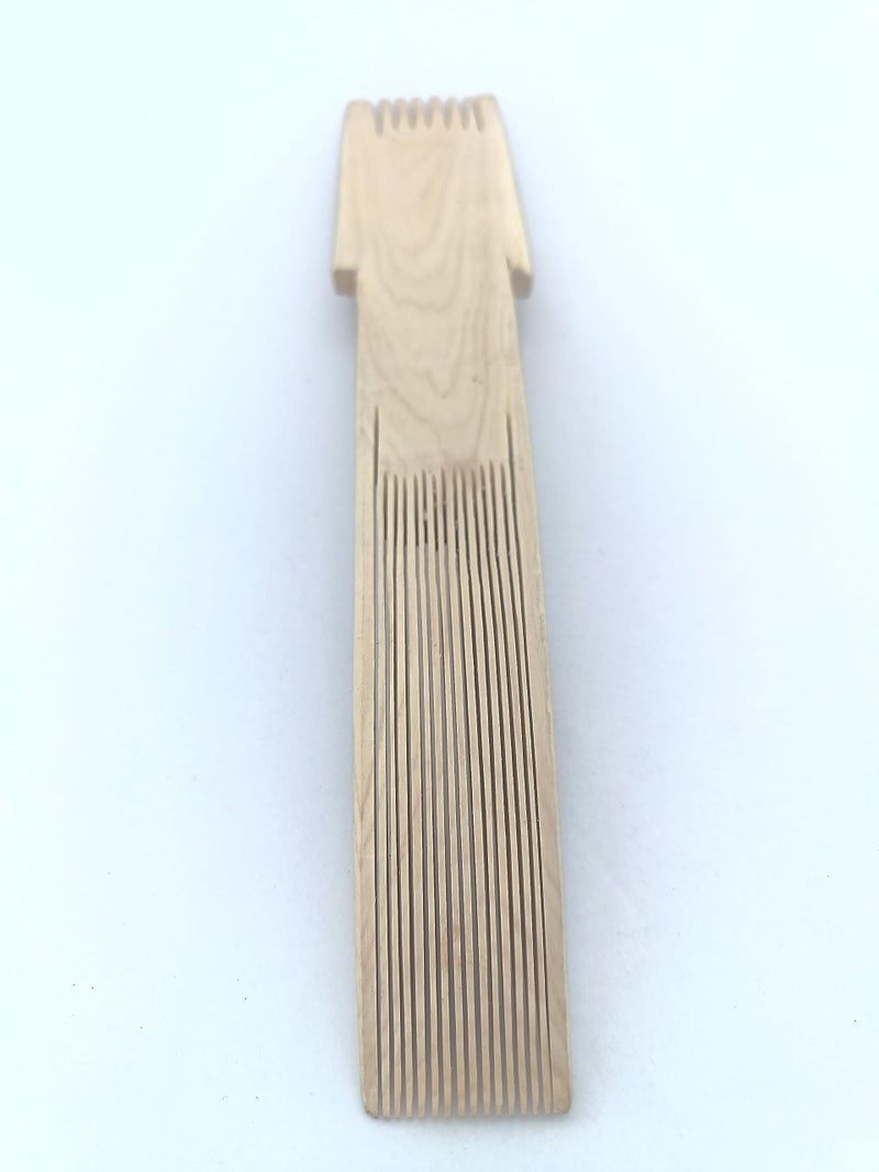 advancedestore Wooden Fine Tooth Dust Lice Remove Clean Hair Combs & Eeroli Set of One Perfect For Lice Nits Eggs Bugs Removal From Hairs For Men Women Kids(pack of 1) - Image 1
