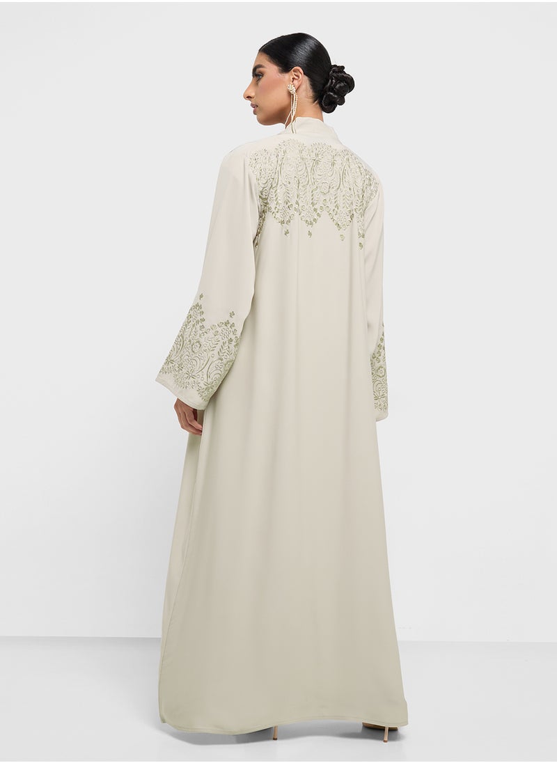 hayas closet V-Neck Embroidery Abaya  - Image 2