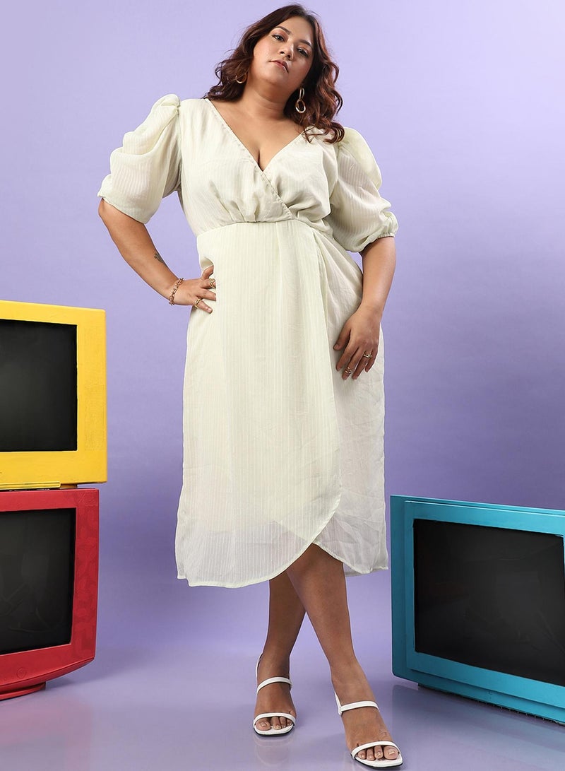 انستافاب بلس فستان ميدي بياقة ملفوفة - Image 3