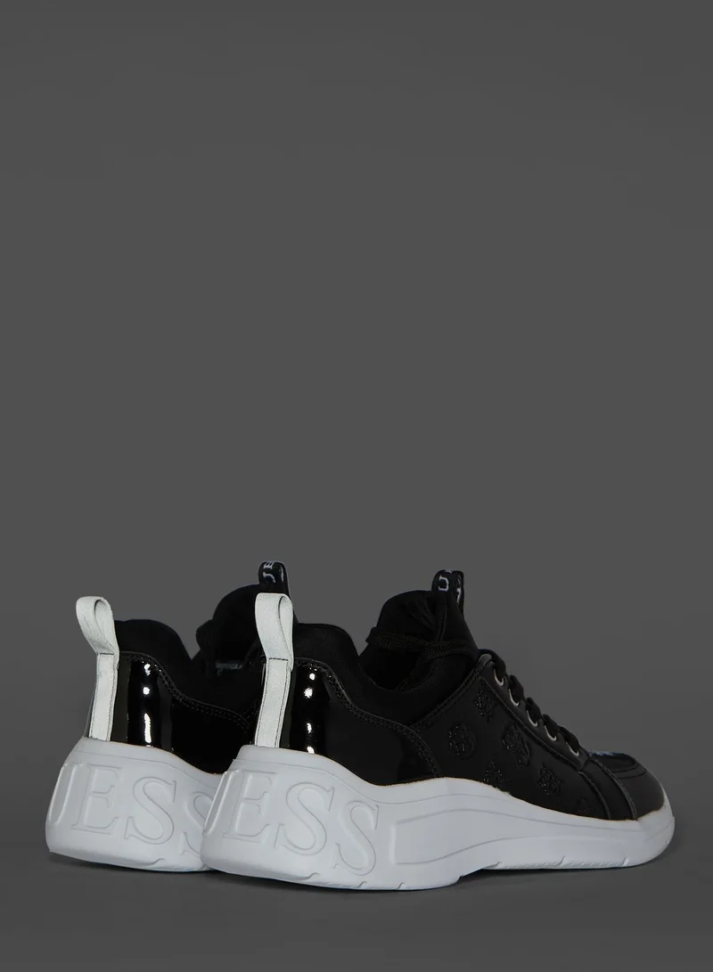 GUESS Speerit Low Top Sneaker