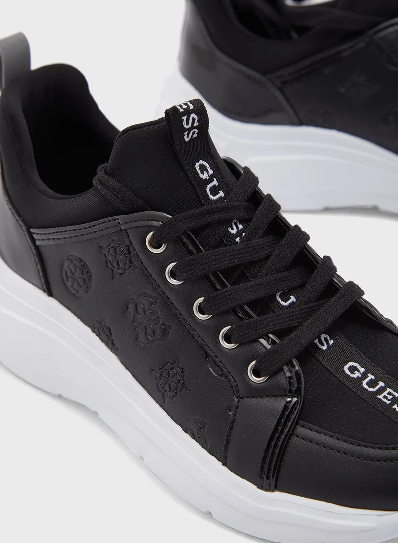 GUESS Speerit Low Top Sneaker