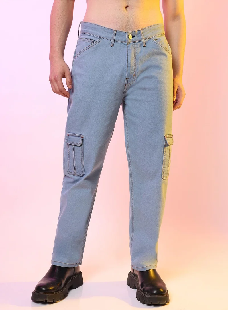 Campus Sutra  Men's Light Blue Straight Cargo Denim Jeans For Casual Wear | Light-Wash | 6 Pockets | Button Closure | Denim Jeans Crafted With Comfort Fit For Casual Wear for Men | Best Price UAE