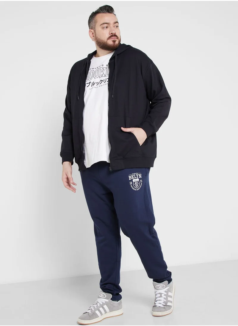 سفنتي فايف Plus Size Graphic Hoodie