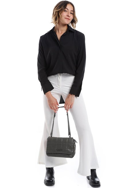 قميص سادة بأزرار مخفية _ أسود