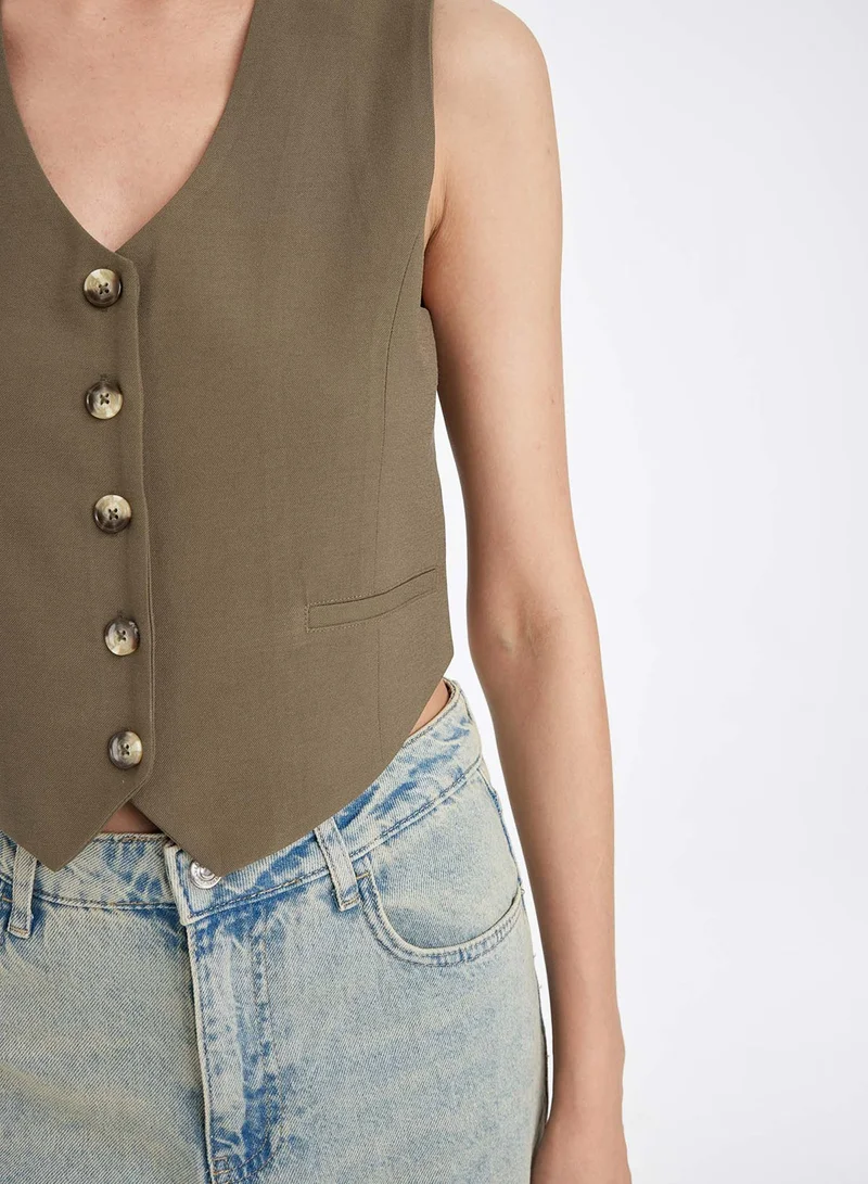 DeFacto Regular Fit V-Neck Buttoned Blazer Vest