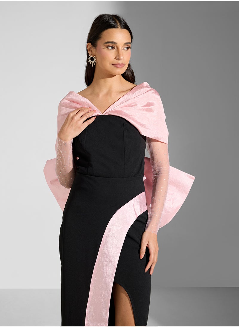 Namshi x Two Toned Dress With Shimmer Sleeve & Back Bow  - Image 3