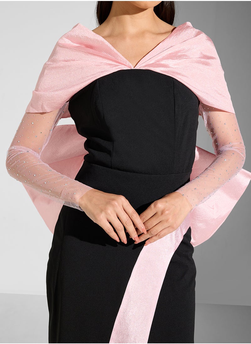 Namshi x Two Toned Dress With Shimmer Sleeve & Back Bow  - Image 4