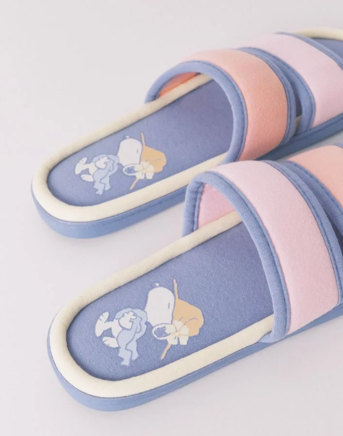 women'secret Snoopy Slippers In Colors