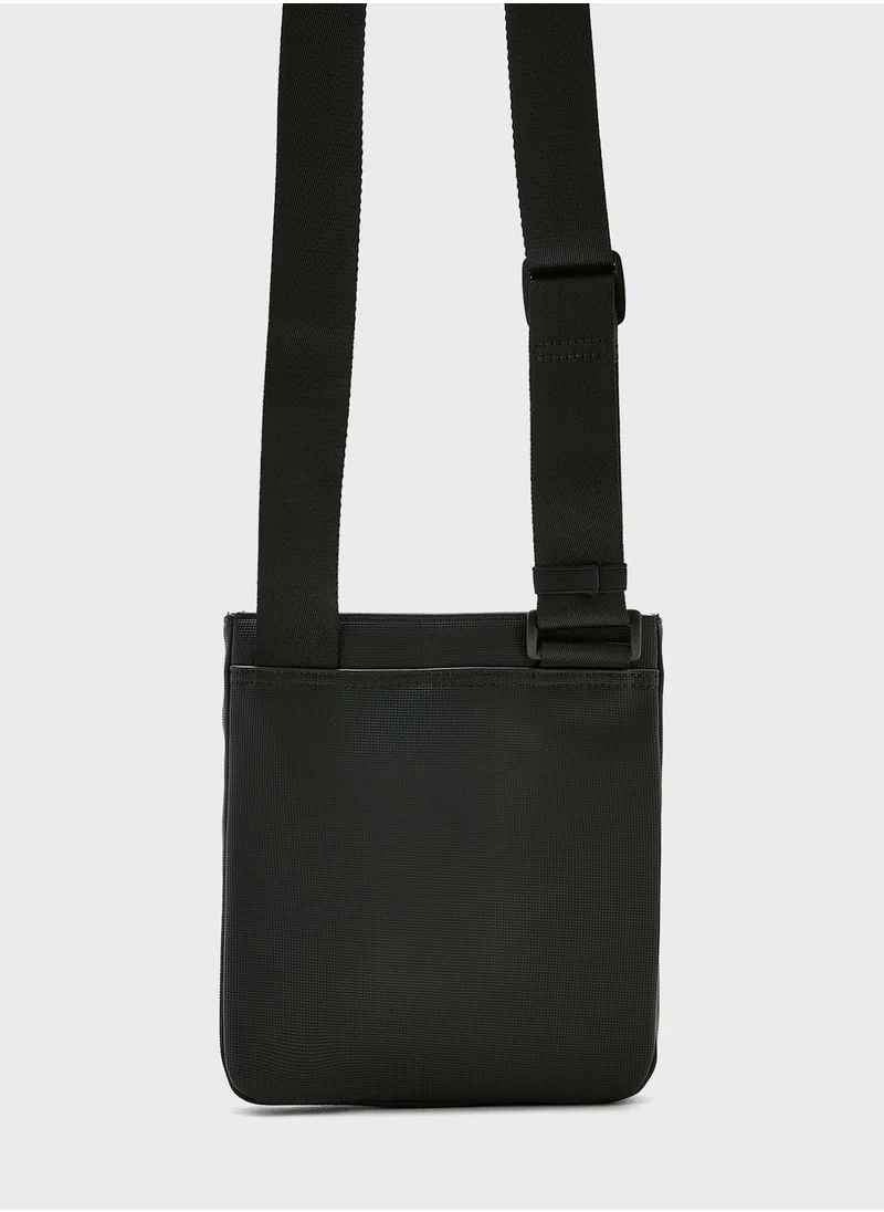TOMMY JEANS Essential Mini Messenger Bag