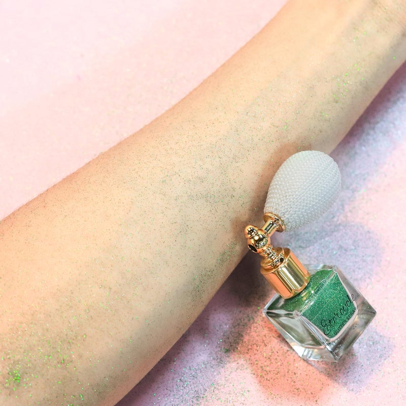 Etercycle Green Body Glitter Spray, Shimmering Spray Powder Sparkle Powder, Cosmetic Shimmer Makeup Glitter for Hair and Body Face Clothes Nail Art Craft Design Easter Christmas Halloween Crafts - Image 3