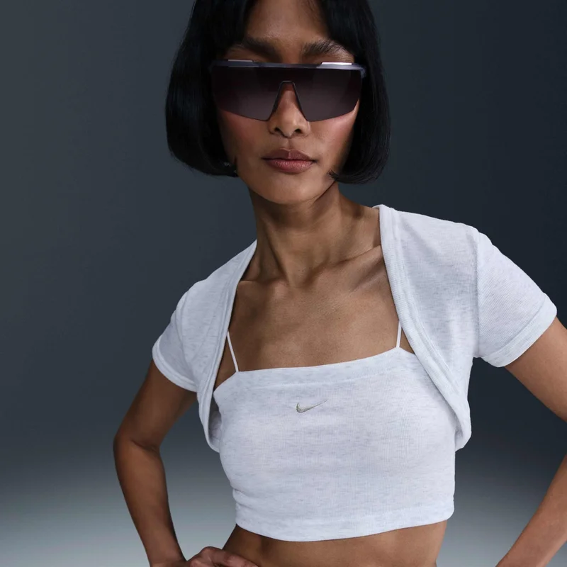 نايكي طقم سبورتووير تشيل نيت 2 في 1 للنساء