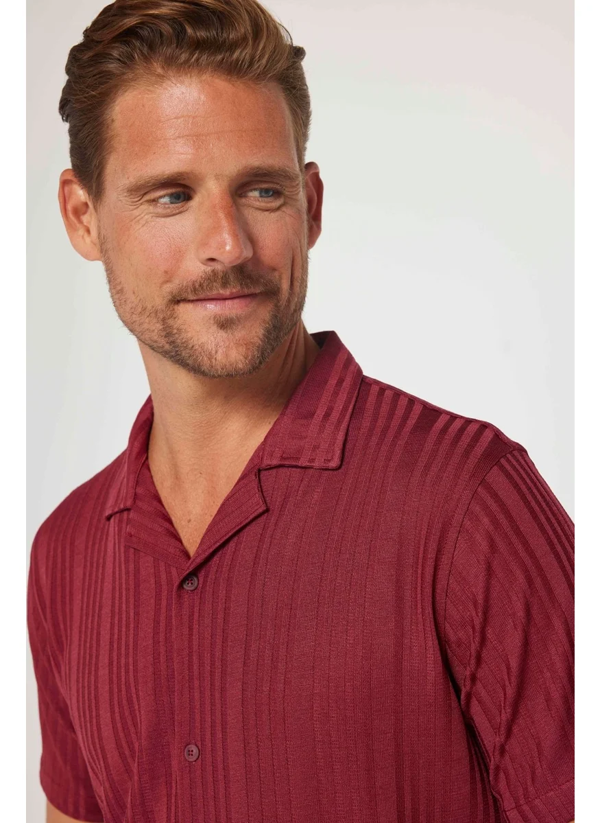 Tudors Slim Fit Short Sleeve Slim Fit Crochet Collar Knitted Fabric Tile Shirt
