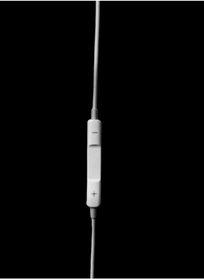 Nitu - NITU EarPods With Lightning Connector, Microphone and Volume Control - Image 1