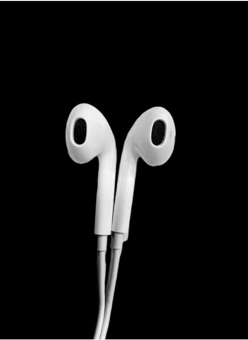 Nitu - NITU EarPods With Lightning Connector, Microphone and Volume Control - Image 1