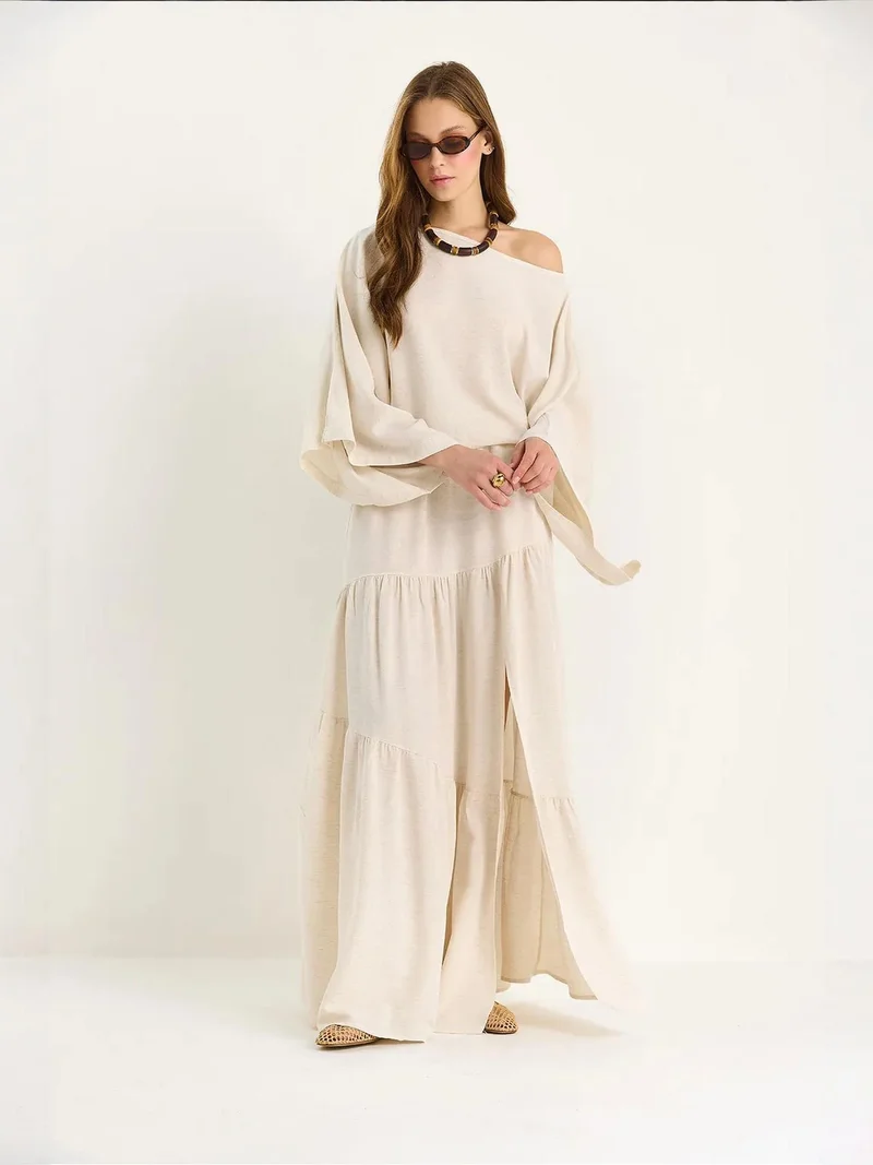 بيانكو لوتشي LUCCI Asymmetrical Collar Oversized Two-Piece Coord Set with Ruffle Detail