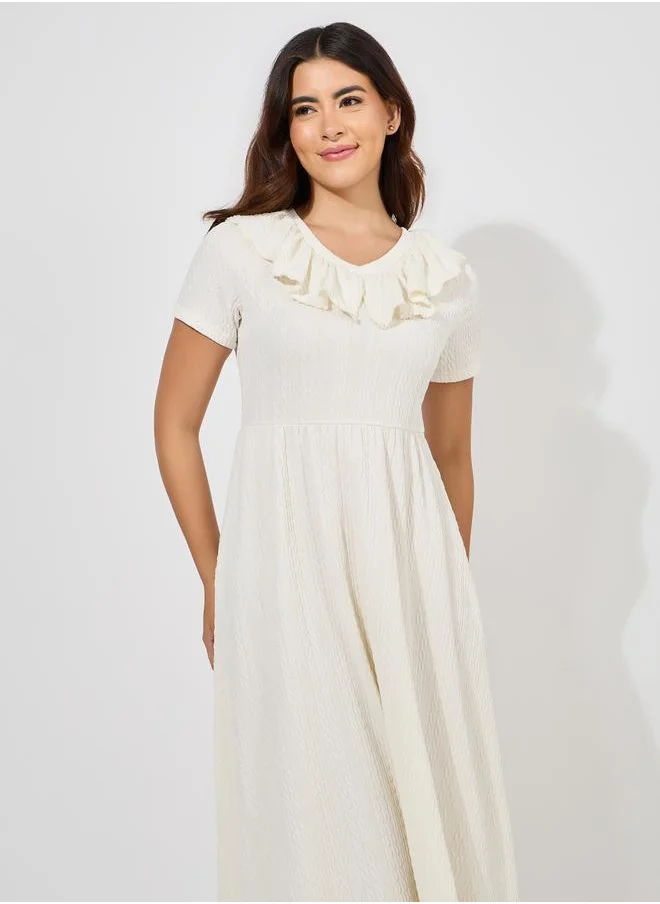 Styli Styli Textured Ruffle Neck Nightdress