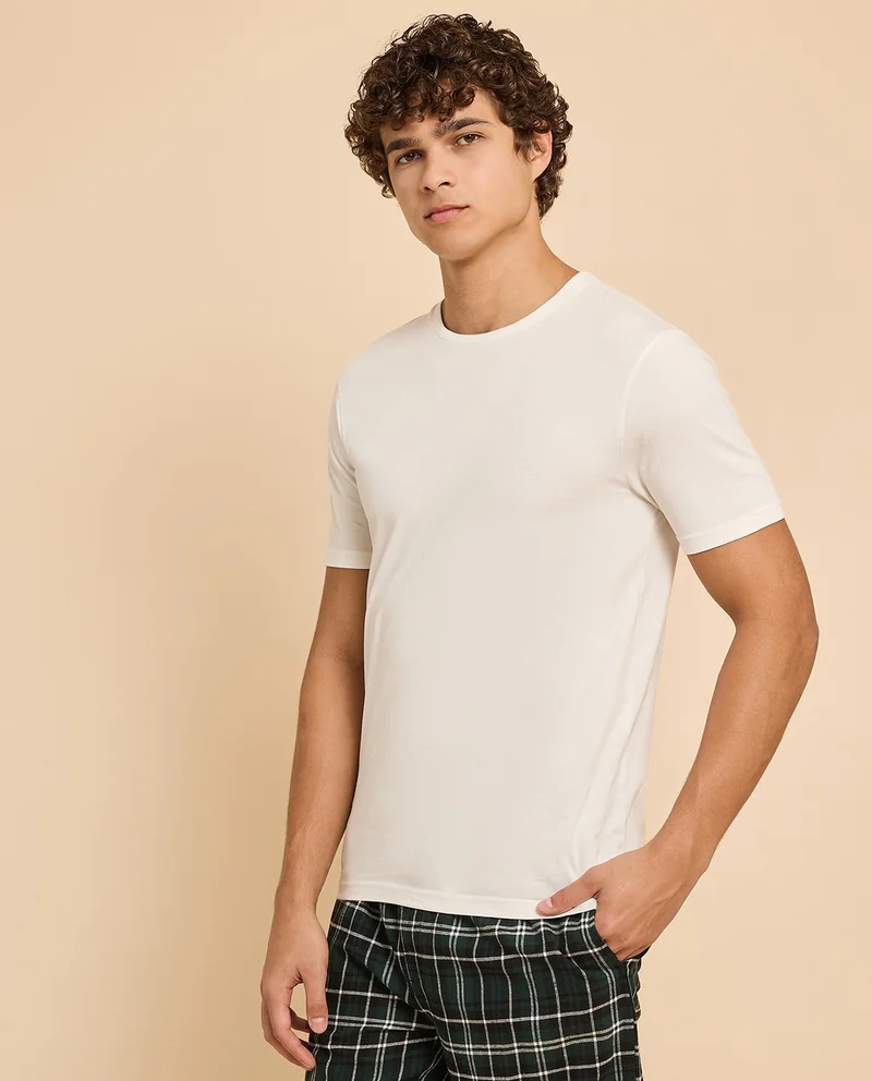أر أند بي Solid T-Shirt with Crew Neck and Short Sleeves