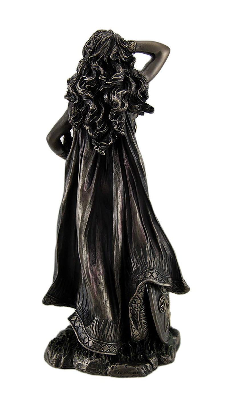 فيرونيز ديزاين Veronese Design Freya Norse Goddess of Love Beauty and Power مع خوذة ودرع - تمثال من الراتنجات البرونزية العتيقة - لهجات ممتازة مطلية باليد - طولها 10 بوصات - Image 3