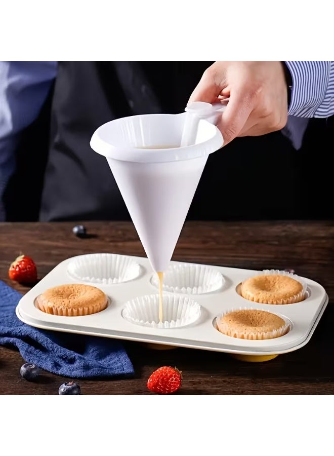 قمع كريم سهل الصب بحجم صغير - موزع عجينة بلاستيكي محمول باليد للكعك والكعك الصغير والشوكولاتة - مثالي للخبز المنزلي والعطلات ومشاريع الخبز المنزلية - أداة صب دقيقة لفصل العجين بشكل مثالي - Image 2