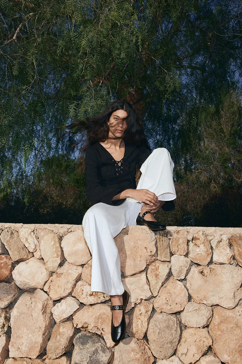 H&M Lacing-detail top